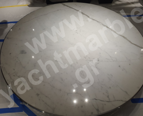Γυάλισμα μαρμάρινων τραπεζιών σε σκάφη αναψυχής 5